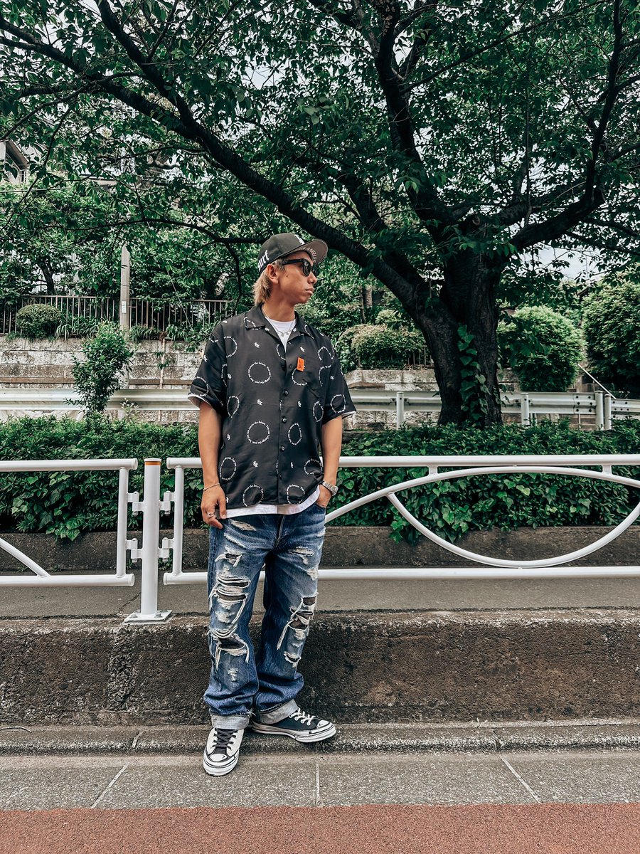 kingmasa2011's tweet photo. Blog にてコーディネートの紹介記事、お洒落インスタグラマ紹介記事をUPしております。
https://t.co/EOoGSkh2xv
是非夏のコーディネートの参考にしてみて下さい。
#alwaysoutofstock
#スニーカーコーデ https://t.co/vYZzRzkAKY