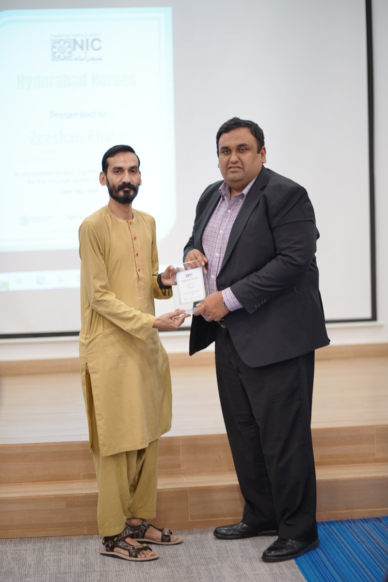 NICHyderabad's tweet photo. ๐๐ฒ๐๐๐ซ๐๐๐๐ ๐๐๐ซ๐จ๐๐ฌ was all about recognizing the heroes of the region who are shaping the future of entrepreneurship. Introducing these talented entrepreneurs to the world - Part-III #NICHyderabad #NICProgram @MoitOfficial @IgniteNTF @PTCLOfficial @LMKTOfficial https://t.co/dzz4jCF0jp