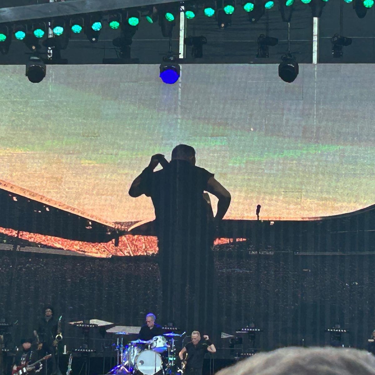 MarlisaMilne's tweet photo. I am still very much on cloud nine. @springsteen - you say the E Street band love us, but let me tell you, #Edinburgh loved you more last night. ❤️🎸🏴 #SpringsteenEdinburgh #murrayfield https://t.co/Yfy9Y9ivXU