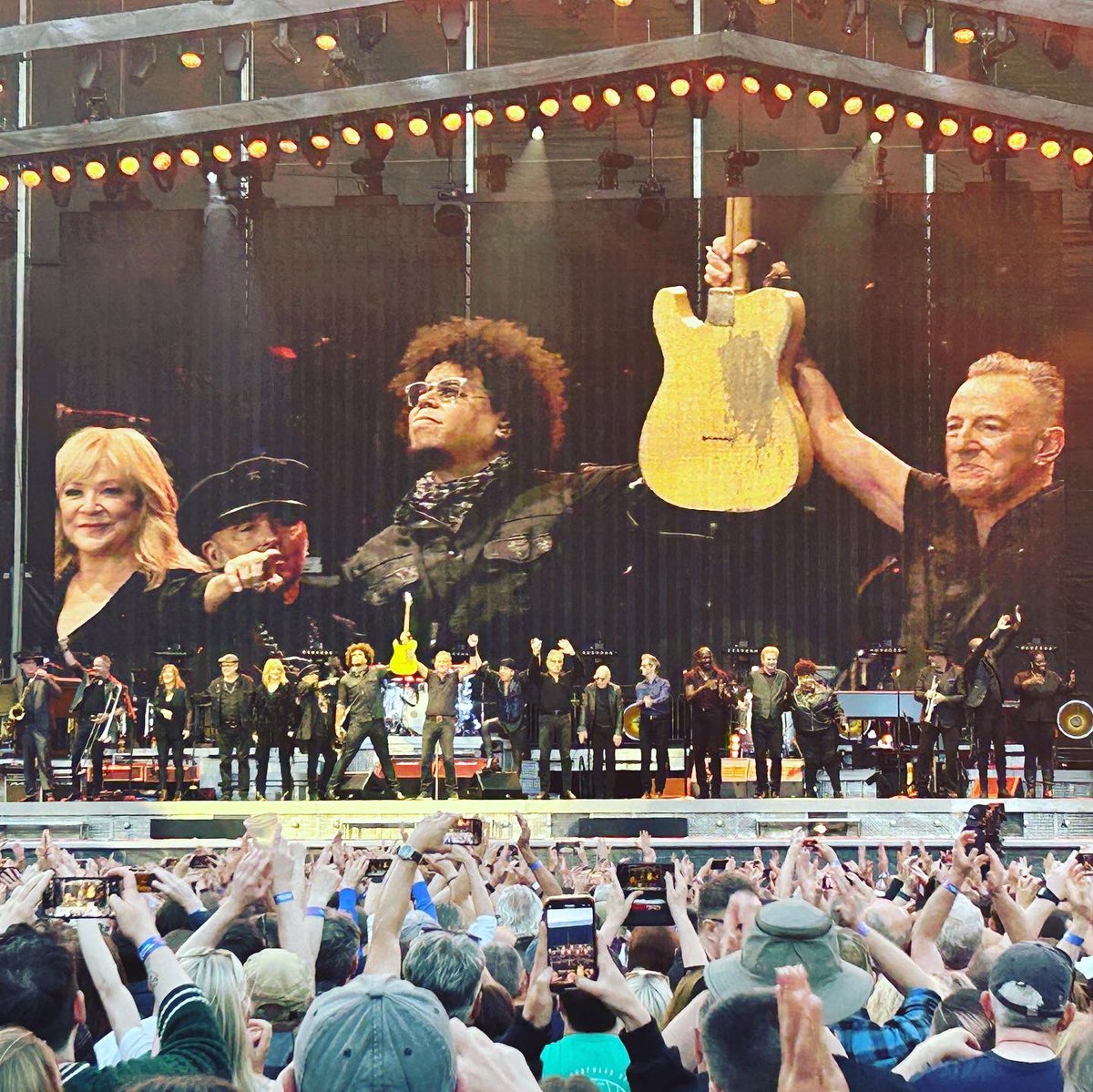 MarlisaMilne's tweet photo. I am still very much on cloud nine. @springsteen - you say the E Street band love us, but let me tell you, #Edinburgh loved you more last night. ❤️🎸🏴 #SpringsteenEdinburgh #murrayfield https://t.co/Yfy9Y9ivXU