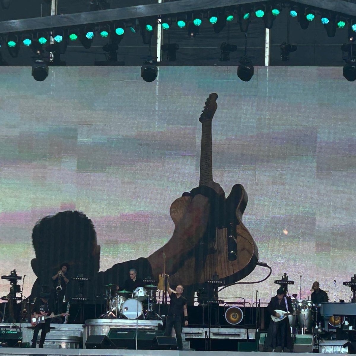 MarlisaMilne's tweet photo. I am still very much on cloud nine. @springsteen - you say the E Street band love us, but let me tell you, #Edinburgh loved you more last night. ❤️🎸🏴 #SpringsteenEdinburgh #murrayfield https://t.co/Yfy9Y9ivXU