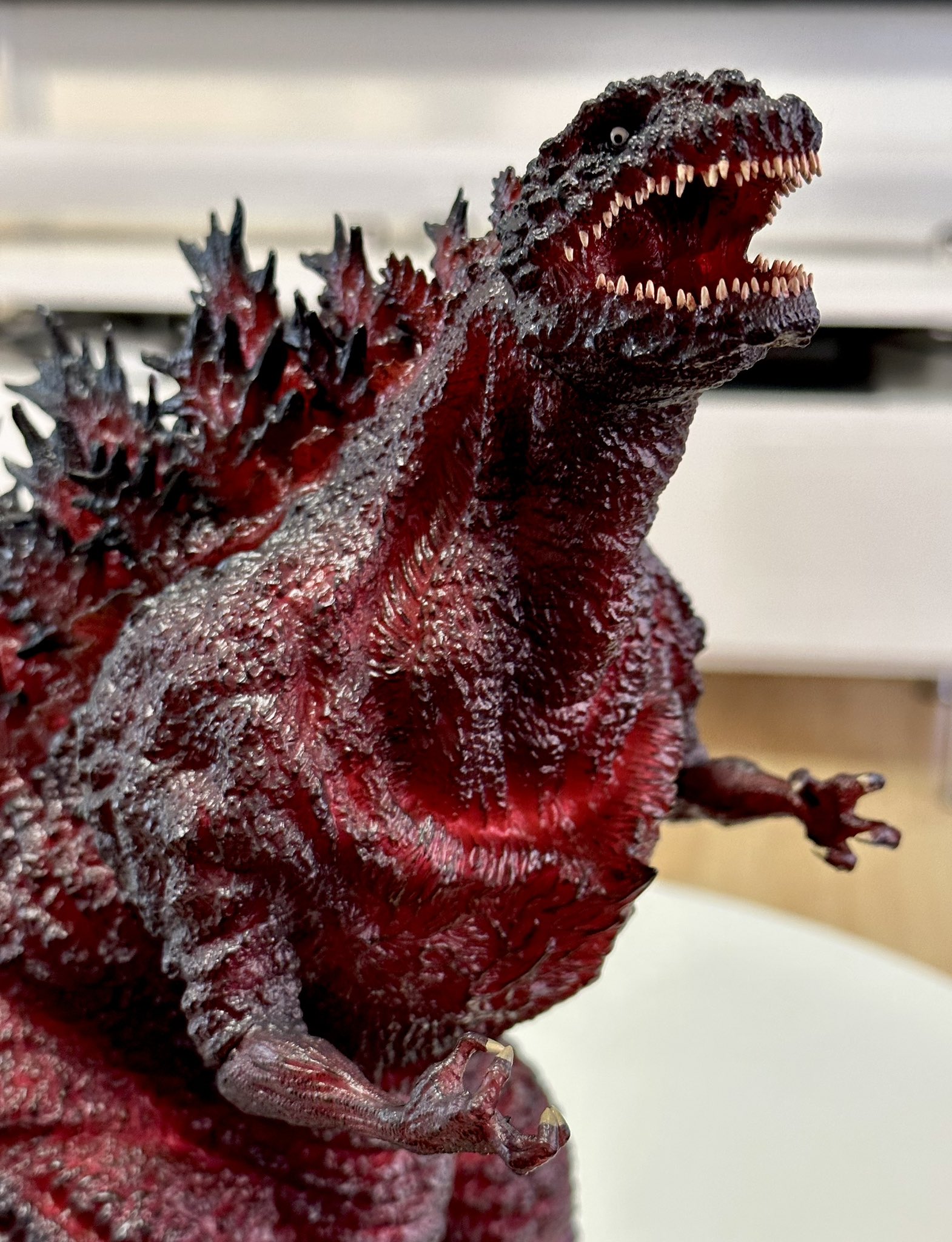 日比谷ゴジラスクエア　ゴジラ像　5th anniversary　レッドクリア 日比谷ゴジラスクエアゴジラ像5th anniversaryレッドクリア