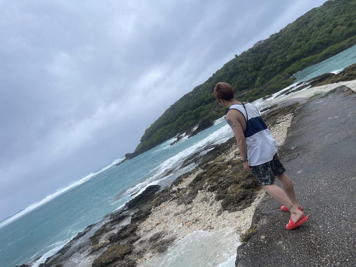 ryuto010908's tweet photo. 宮古島に移住しました。

#初日から台風直撃
#朝からJアラート https://t.co/1ZdIunuFRN