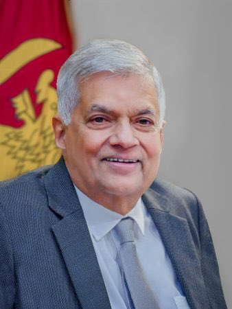 BTribuneLK's tweet photo. 📢 Exciting News! 🗣️ President Ranil Wickremesinghe has a special statement in store for us! 🎙️ Join us tomorrow (01 June, Thursday) at 8.00 p.m. as we eagerly await his address. Stay tuned for an important announcement! 🇱🇰 #PresidentStatement #StayInformed @RW_UNP @PMDNewsGov https://t.co/TKM4j8Ycy8