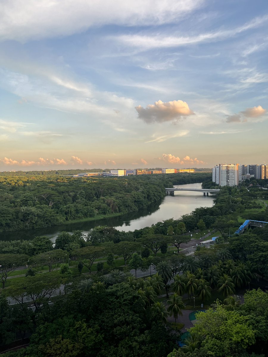 babiewoo_0430's tweet photo. The view from the balcony of (soon-to-be) my new home 💙 

Time to slog to pay off the mortgage 🤣 https://t.co/PS6RcD4iKQ