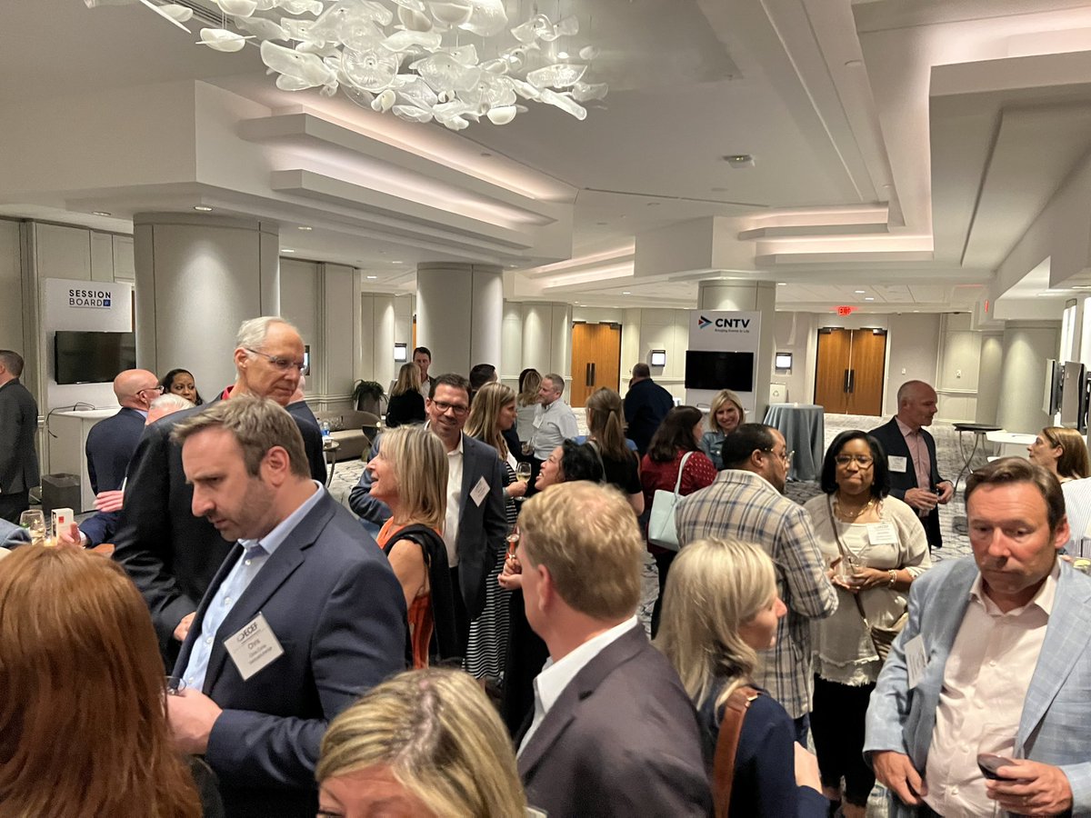 DanicaTormohlen's tweet image. Hundreds of #tradeshow industry executives gathered at last night’s opening reception at #ECEF at the @GrandHyattDC