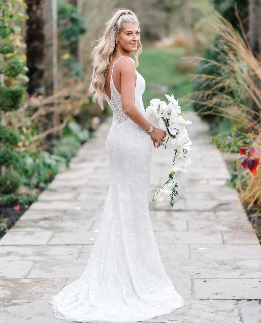 Our beautiful bride in her stunning dress! ✨❤️ ⁠
⁠
We feel so grateful to be a part of such a magical moment! 💕👰 ⁠
⁠
#bridalbeauty #weddinginspo #dreamdress #realbride