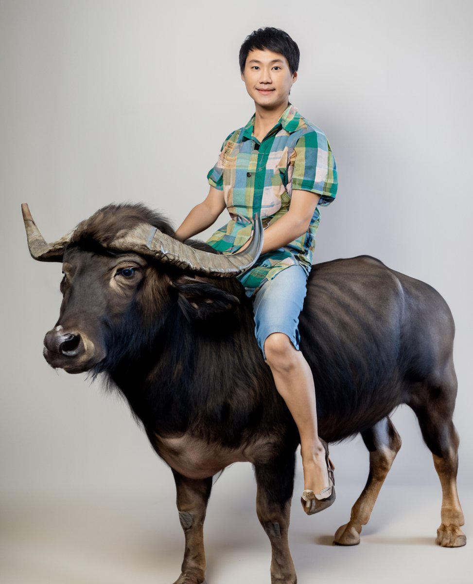 toppjirayut's tweet image. จะขี่ควาย หรือจะขายทุเรียน AI ก็เอาผมไม่ลงหรอกครับ

โอ้โห้วเธอ หวานเจี๊ยบ 🤙

#MadeByAI #AI #AIGenerate #PhotoshopBeta #thonglava #jaothui