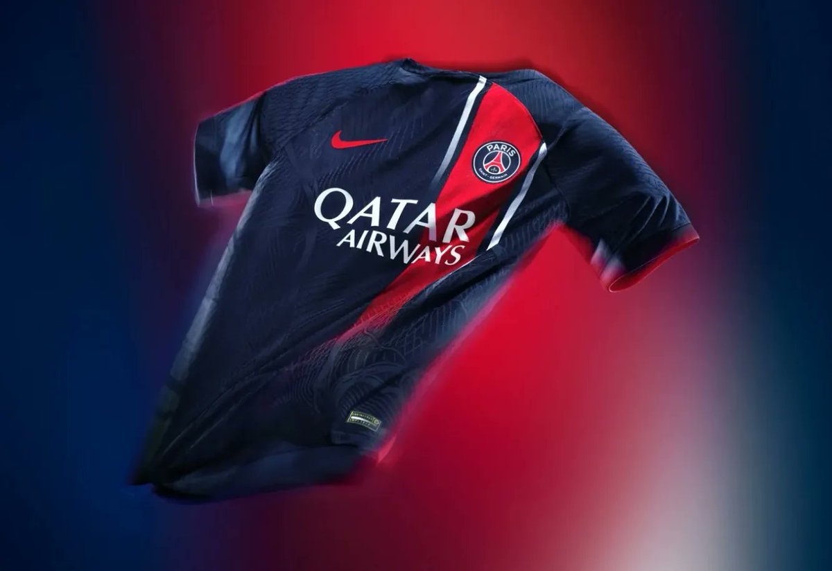 footinsidefr's tweet photo. PSG le Nouveau maillot domicile 2024 dévoilé : les supporters vont l'adorer !
https://t.co/q0epSkFnlg #PSG #ParisSaintGermain #Foot #MaillotdeFoot #Football #Ligue1 #NikeFootball #ICICESTPARİS https://t.co/4ia3OuwDFv