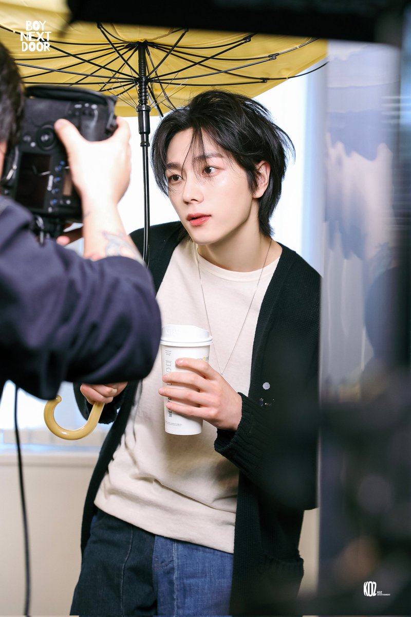 boynextdoor_w's tweet photo. #BOYNEXTDOOR 1ST SINGE ALBUM WHO CONCEPT PHOTO BEHIND SKETCH https://t.co/Dt6KNITJWY