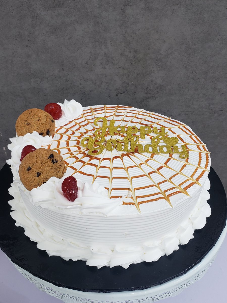 Savor the sweetness of Mapena cakes as we bid farewell to another wonderful month!
#mapencakes #cakesinlagos #cakedesign #cakedecorating #birthdaycakes