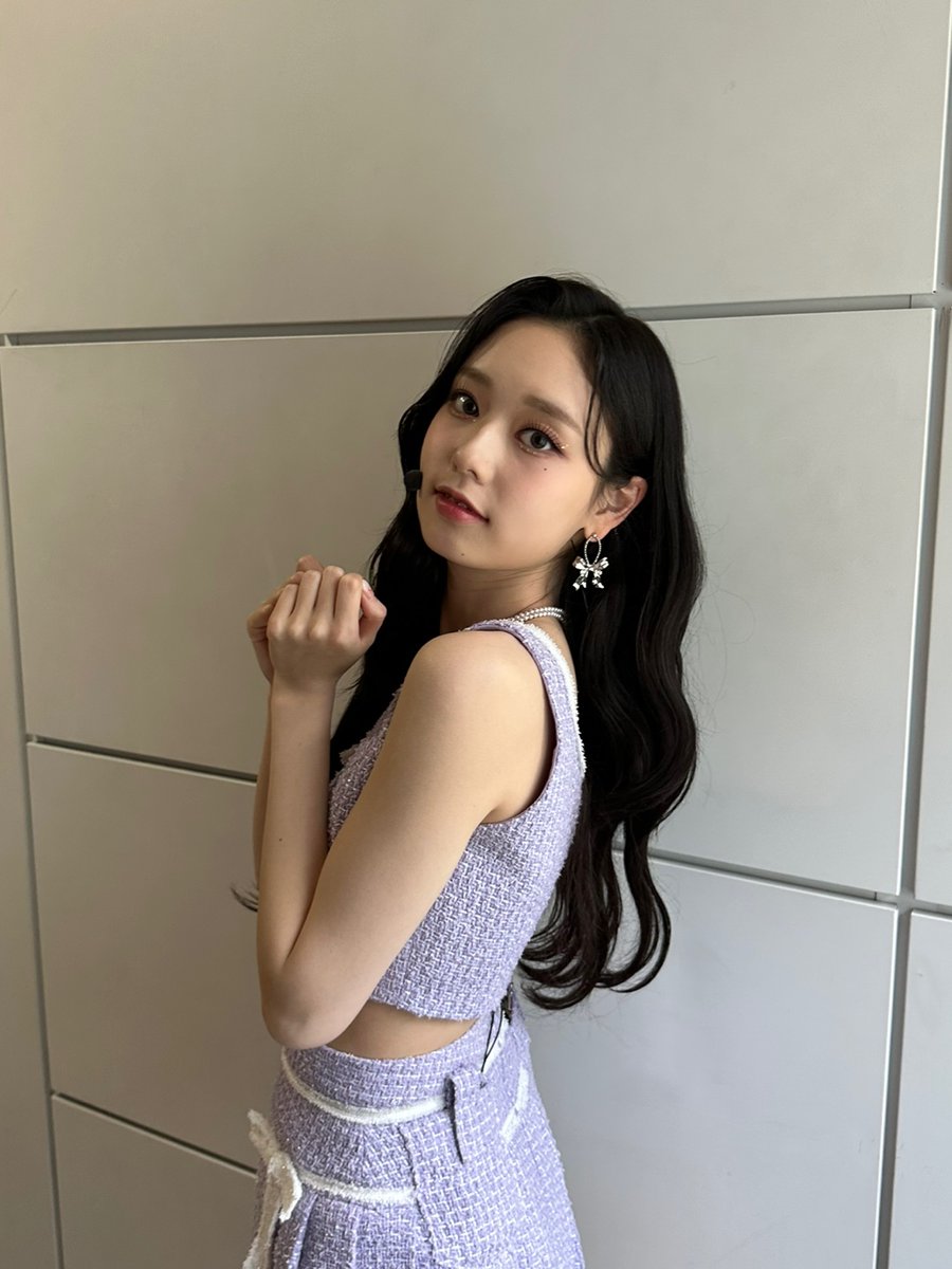 오늘 무대는 어땠나요?☺🩵🔥 응원해주셔서 너무너무 감사하고 꿈의태엽 더 많이 사랑해주세요‼👩‍🌾🧑‍🌾🩷

#KIMDOAH #김도아 #キムドア #도아 #DOAH #꿈의태 #dreamwalking #showchampion