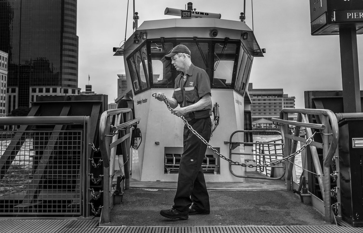 bobcooley's tweet photo. Demarcating Embarkation 
#FujiX100F
1/3200th@ƒ2-ISO200

#ferry #hudsonriver #nyharbor #workingman #jerseycity #lightandshadow #wfc #wtc #leafshutter #fineart #artphotography #cinematic #travel #35mm #documentary #photojournalism #streetphotography #blackandwhite #darkroom #grain https://t.co/sLrhsaWNxC