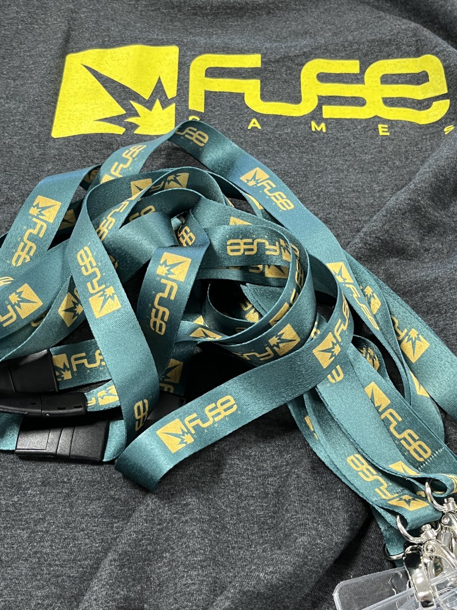 Fuse_Games's tweet photo. Moving into the office.. which always starts with swag ! #fuseGames #Devs #swag https://t.co/RJdsXq8VJ5