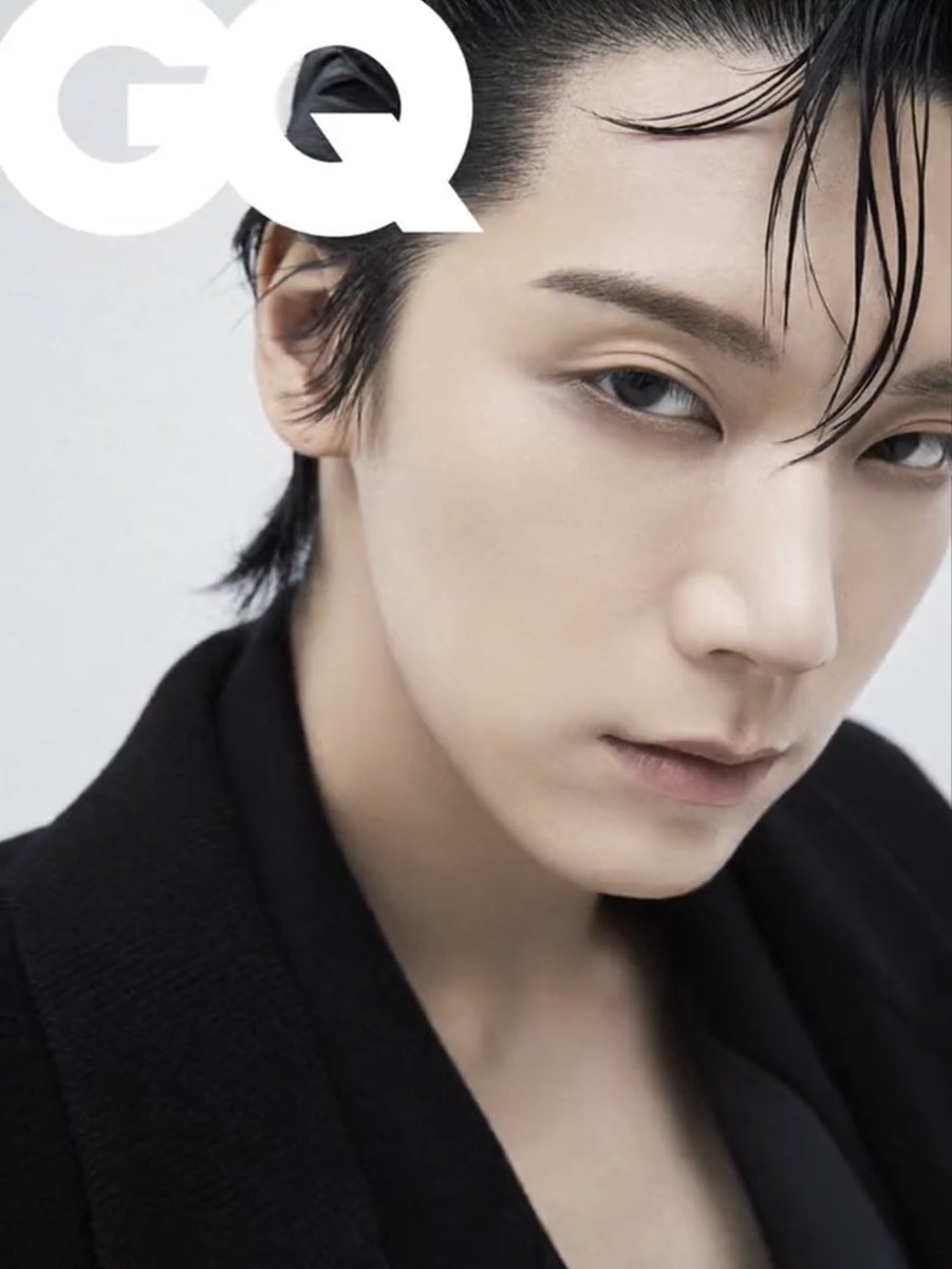 HEL10STEN's tweet photo. sexy cat eyes ✨ 
#GQThailandxTenxSaintLaurent https://t.co/wpKprIgYAf
