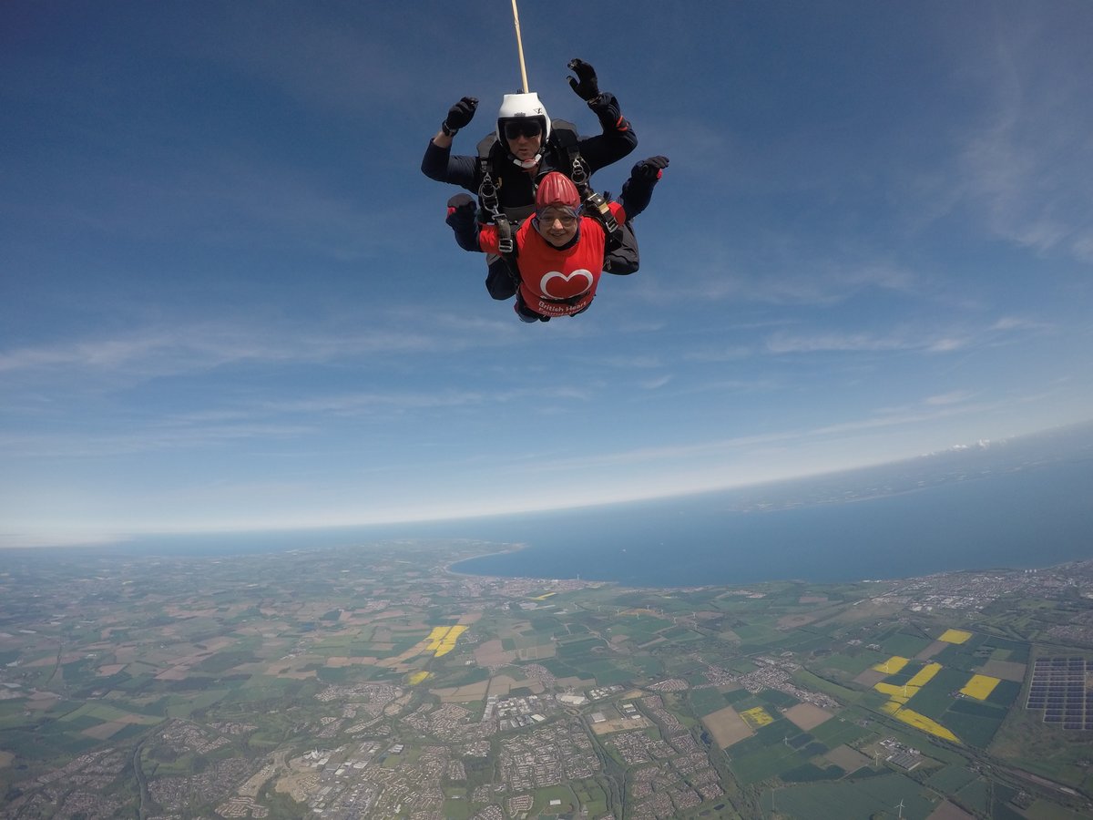 🪂🙌 The sky's the limit!
Here’s our wonderful supporter Kiran Samuel completing a charity skydive for <a href="/TheBHF/">British Heart Foundation</a> in memory of her loved ones.  She's now raised a brilliant £895 for our lifesaving research. Well done Kiran, we are so proud of you ❤️
