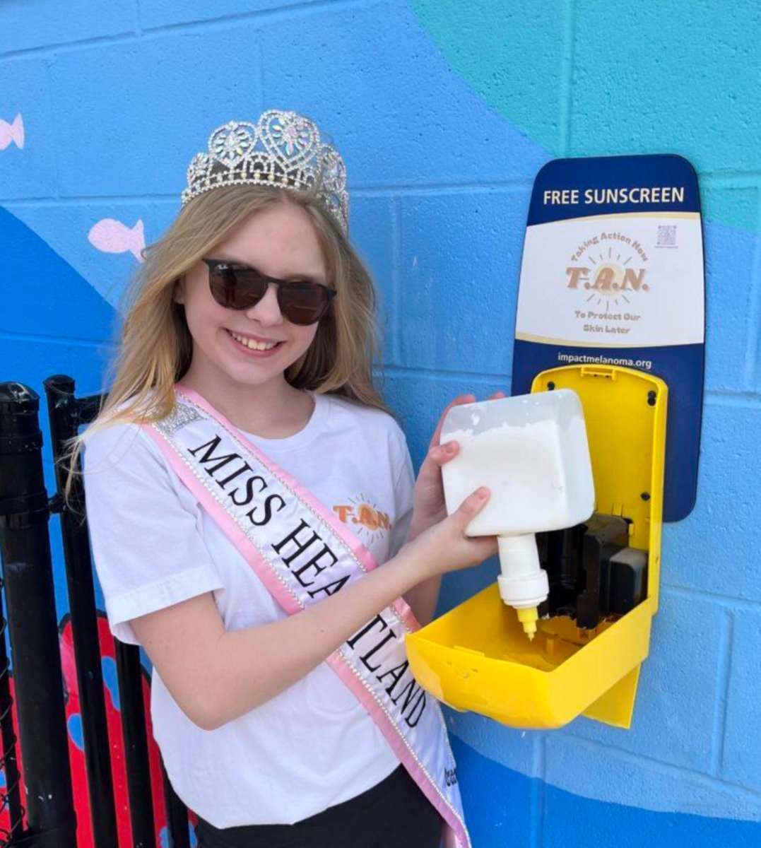 IMPACTMelanoma's tweet photo. As a #YourSkinIsIn Ambassador for #IMPACTMelanoma and Preteen Miss Heartland-Princess of America, Macy Dyson has introduced the YSII curriculum to both her school and pageant groups. Meet Macy: https://t.co/FBwsPl6Vcc #IMPACTMelanoma https://t.co/ace7jVvuxY