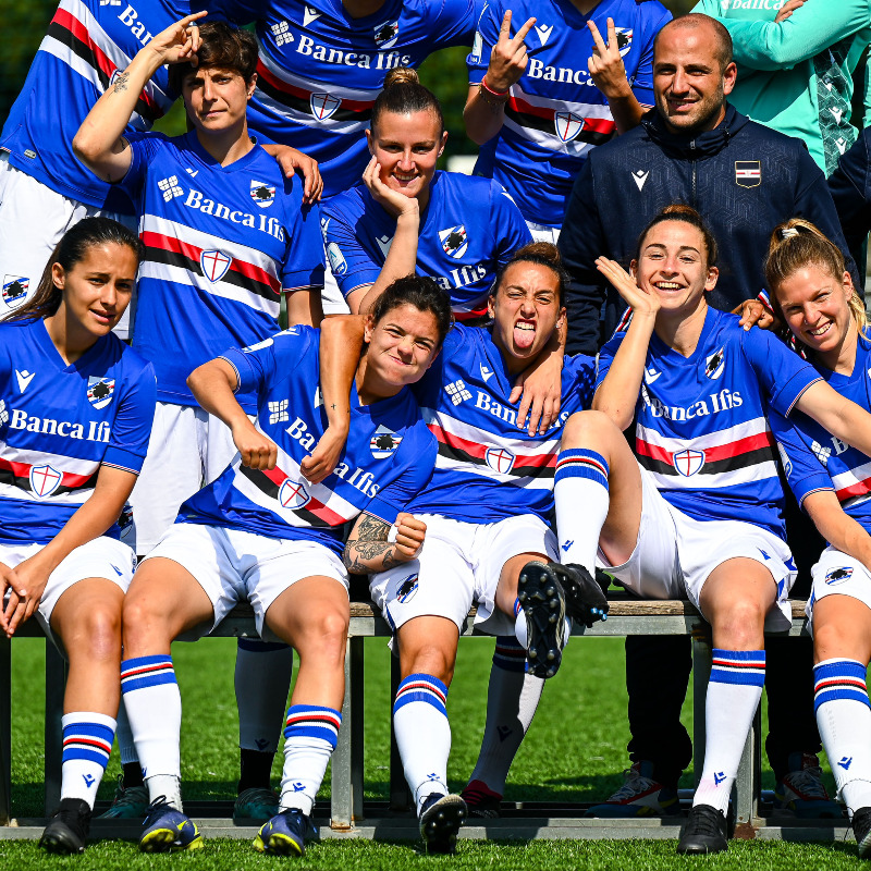 sampdoria's tweet photo. 👩🏼 | WOMEN

Il racconto della straordinaria cavalcata delle blucerchiate nella Poule Salvezza di #SerieAFemminile.

#SampdoriaWomen 🔵⚪️🔴⚫️⚪️🔵