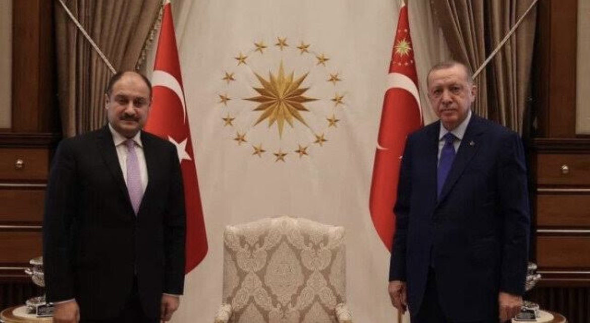kirazirfan1's tweet photo. AK Parti Genel Başkanı ve Cumhurbaşkanı Recep Tayyip Erdoğan’ın Danışmanı MEHMET KASIM GÜLPINAR'ı Yapılacak Olan Yeni Kabinede Yer Almasını İstiyoruz. Hem Ülkemiz Adına hem de Şanlıurfa Adına Doğru Bir Seçim Olacaktır.

#MehmetKasımGülpınar

@Akparti 
@RTErdogan 
#Şanlıurfa https://t.co/ntW5diAfg9