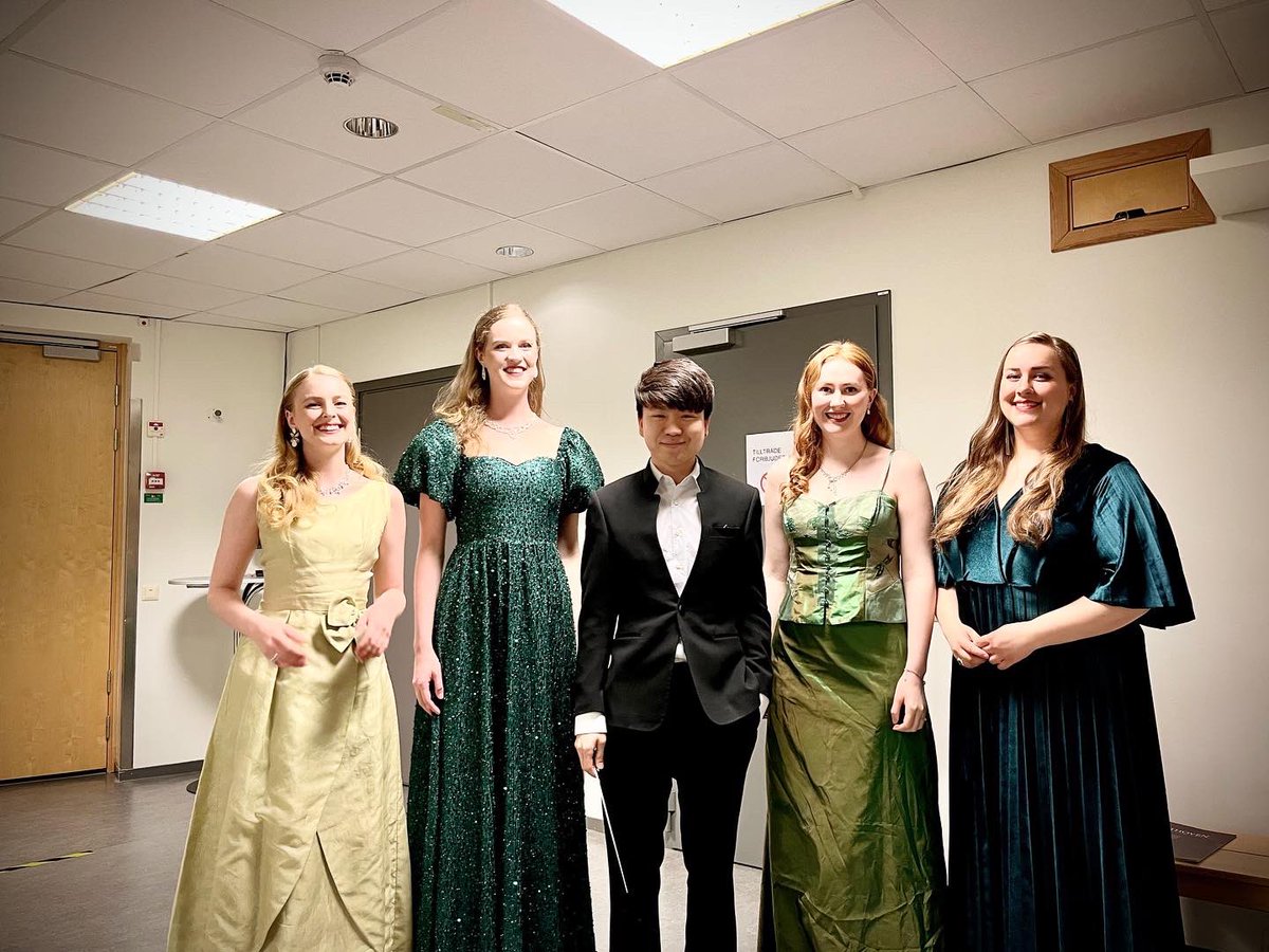 jasonbae1029's tweet photo. Beethoven, Mozart and Delibes with Emma Österberg Marta Cecilia Saelöen, Minna Tägil, Céline Dewrée and Västerås Sinfonietta. (26 May 2023) https://t.co/IoIbwZMmxn
