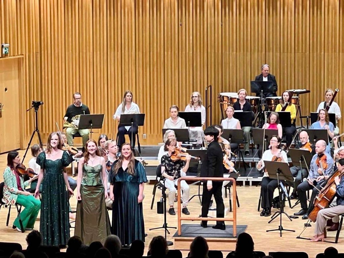 jasonbae1029's tweet photo. Beethoven, Mozart and Delibes with Emma Österberg Marta Cecilia Saelöen, Minna Tägil, Céline Dewrée and Västerås Sinfonietta. (26 May 2023) https://t.co/IoIbwZMmxn