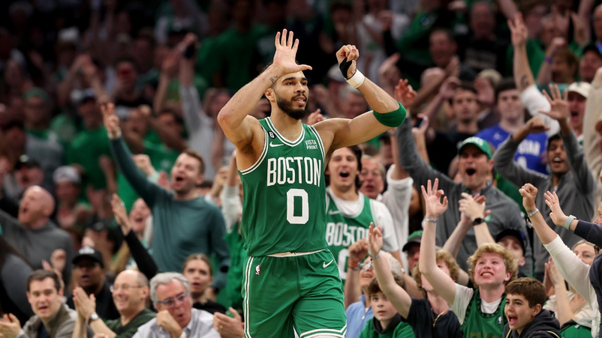 jaytatum0fr tweet picture