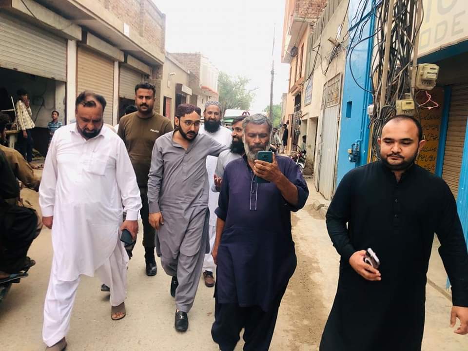 advshainshah's tweet photo. سابق صوبائی وزیر سید علی حیدر گیلانی کی حلقہ #PP212  یونین کونسل راج گھاٹ مد
شاہین گروپ کےہاں  فاتحہ خوانی کی اور مرحومین  کے بلند درجات کیلئے دعائے مغفرت کروائی
#HaiderGilani
@ahaidergilani86 https://t.co/UXPfvTrnl3
