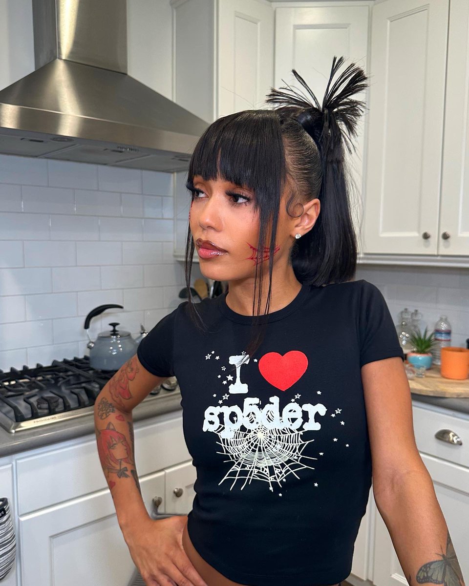coi_leray's tweet photo. SPID3333rrrrrrr @SpiderVerse @youngthug CUSTOM JUST FOR ME 🆑 https://t.co/RSHXdOTnHj