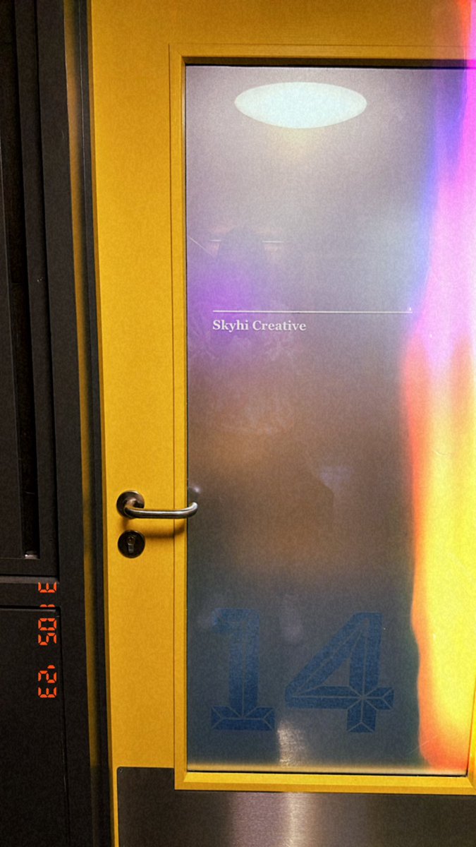 GM 🚪 

Early bird today

<a href="/skyhi_xyz/">Skyhi Creative</a>