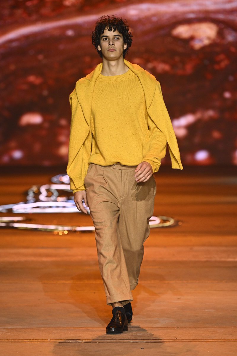 Australian Fashion Week tweet media