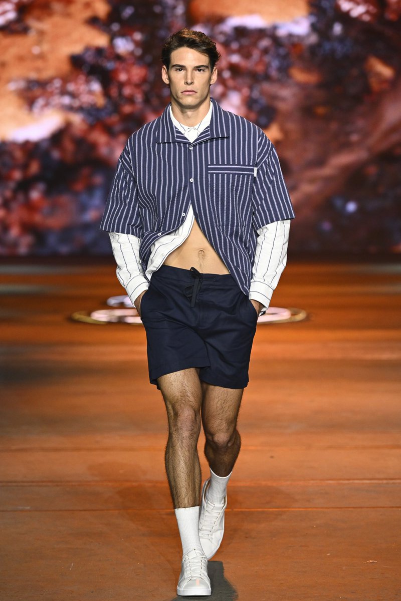 Australian Fashion Week tweet media