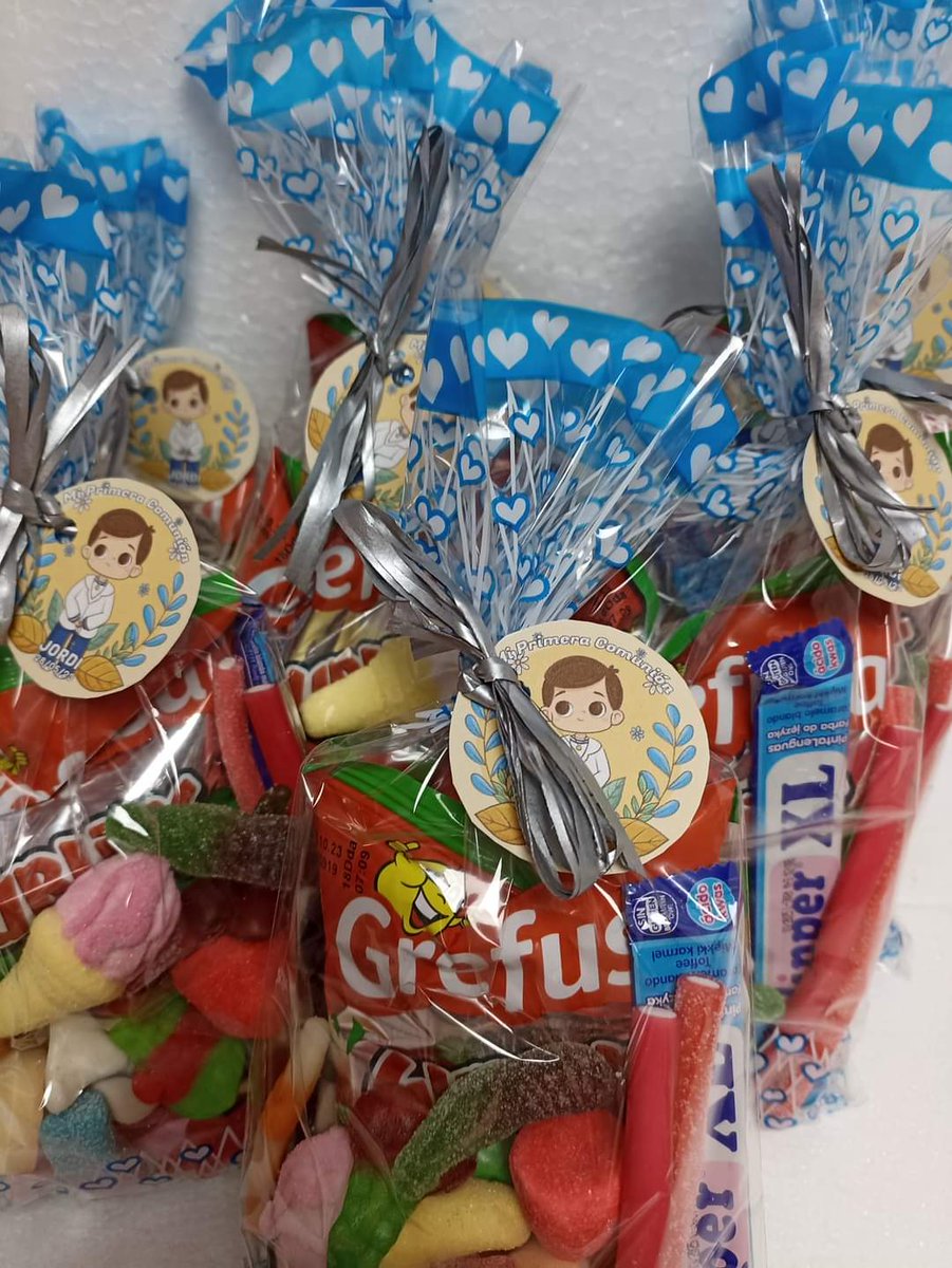 dulziamassanass's tweet photo. Más trabajitos este fin de semana repleto de eventos!!!!! Gracias a todos por la confianza depositada! #Dulzia #massanassa #regalospersonalizados #detallesdulces #regalosdulces #comuniones #detallescomunion #chuches https://t.co/h0ODwQUIFg