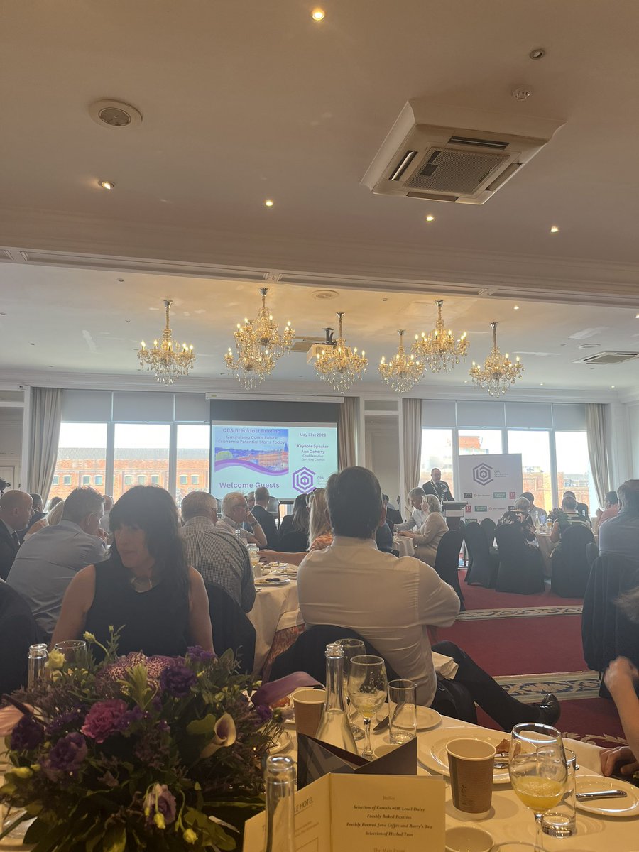 NiamhMurphyETC's tweet photo. Maximising Corks future economic potential starts today. Looking forward to this morning’s @CBA_cork business breakfast @MetropoleCork President @KevinHerlihyCBA welcomes guests #cbabreakfast https://t.co/YZOY6Pipk3