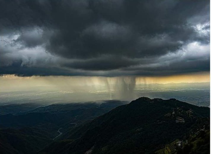 Amazing pictures by Gaurav bhai from Mussoorie

#Uttarakhand