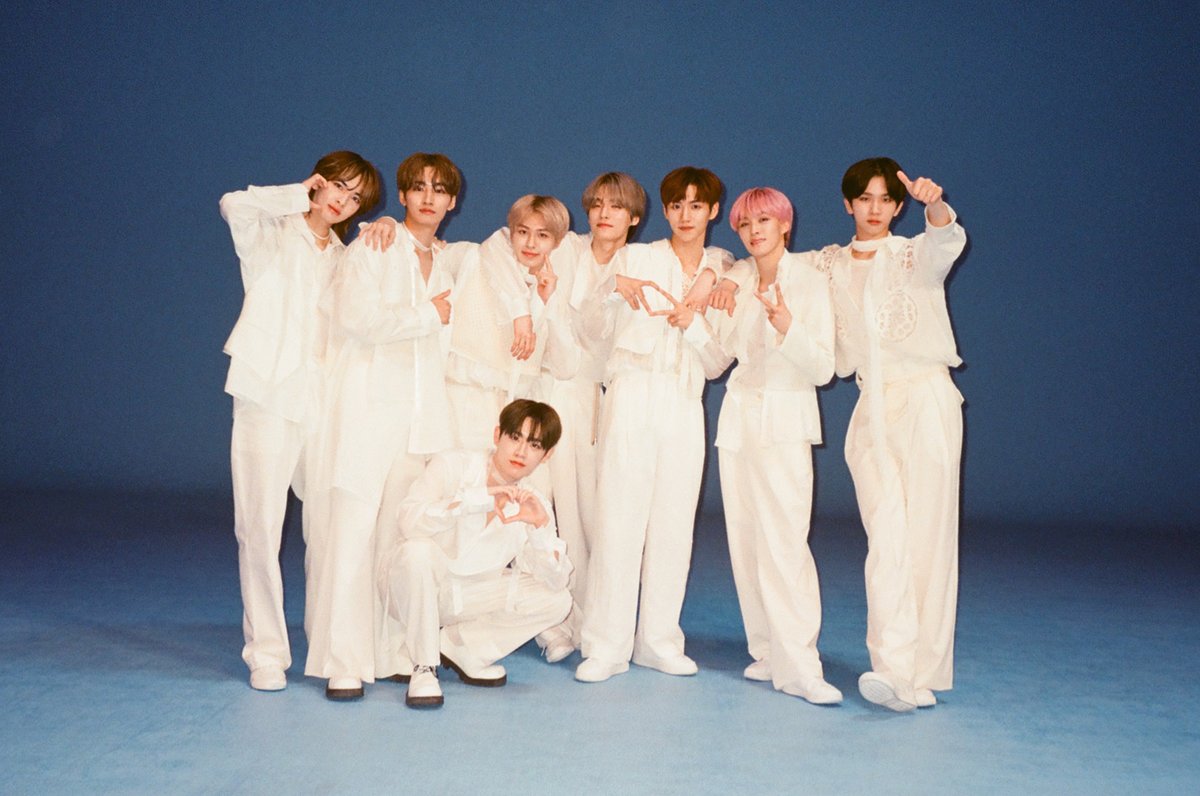 M2MPD's tweet photo. 필름카메라로 기록한 5월의 추억📸 6월에도 쭈욱 엠투와 함께해요❣ #5월의엠투 #M2film #Performance37 #EPEX #이펙스 @the_EPEX https://t.co/CqlPOEjR7t