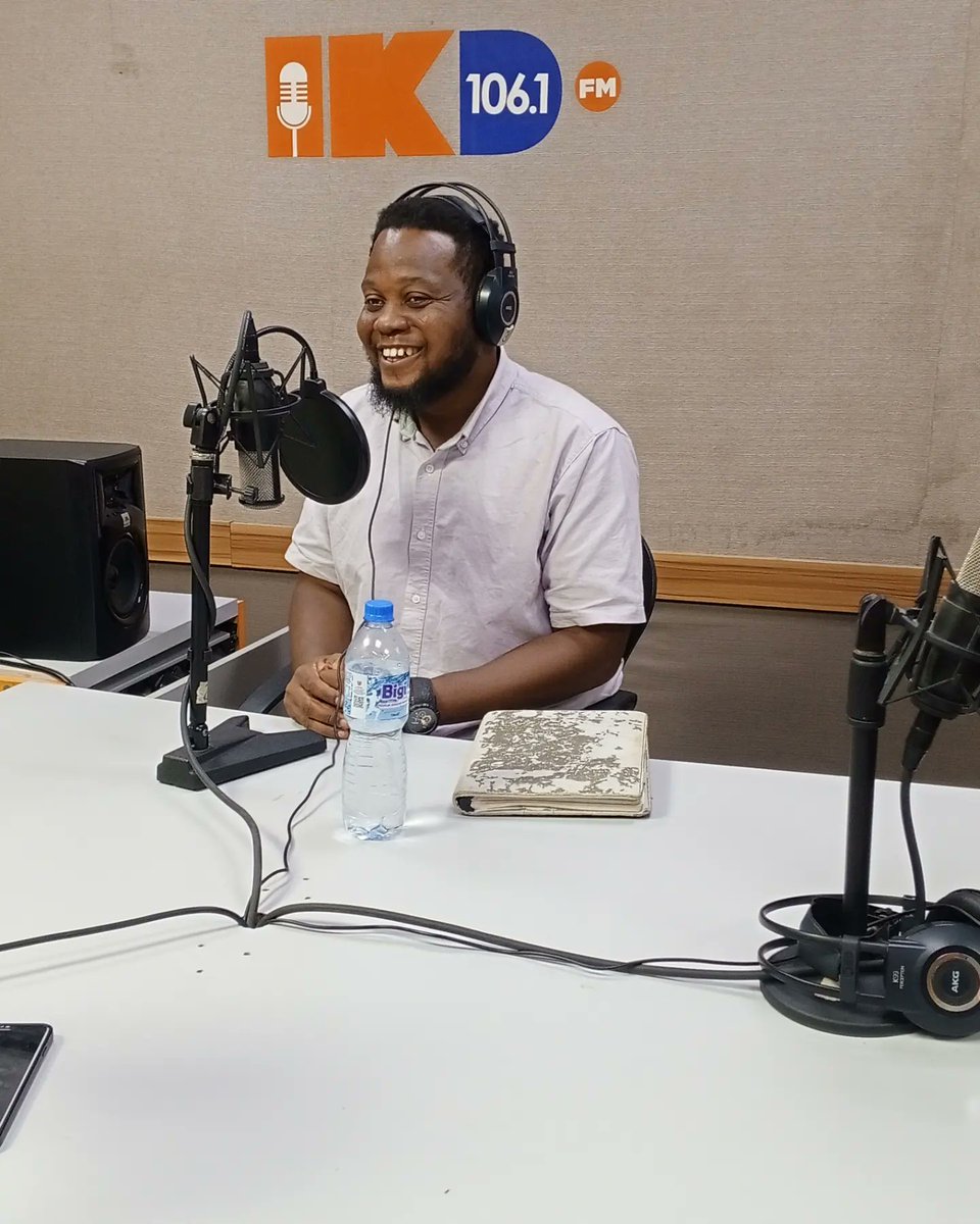 Okoloikechukwu_'s tweet photo. Yesterday, to commensurate world menstrual hygiene day, I had the privilege to join Abagun Latifat Oriyomi as a guest at IKDFM 106.1FM to discuss on some issues around menstruation and hygiene.
#worldmenstrualday #milecent #milecentfoundation #milecenthealth https://t.co/kjJFCmAnS8