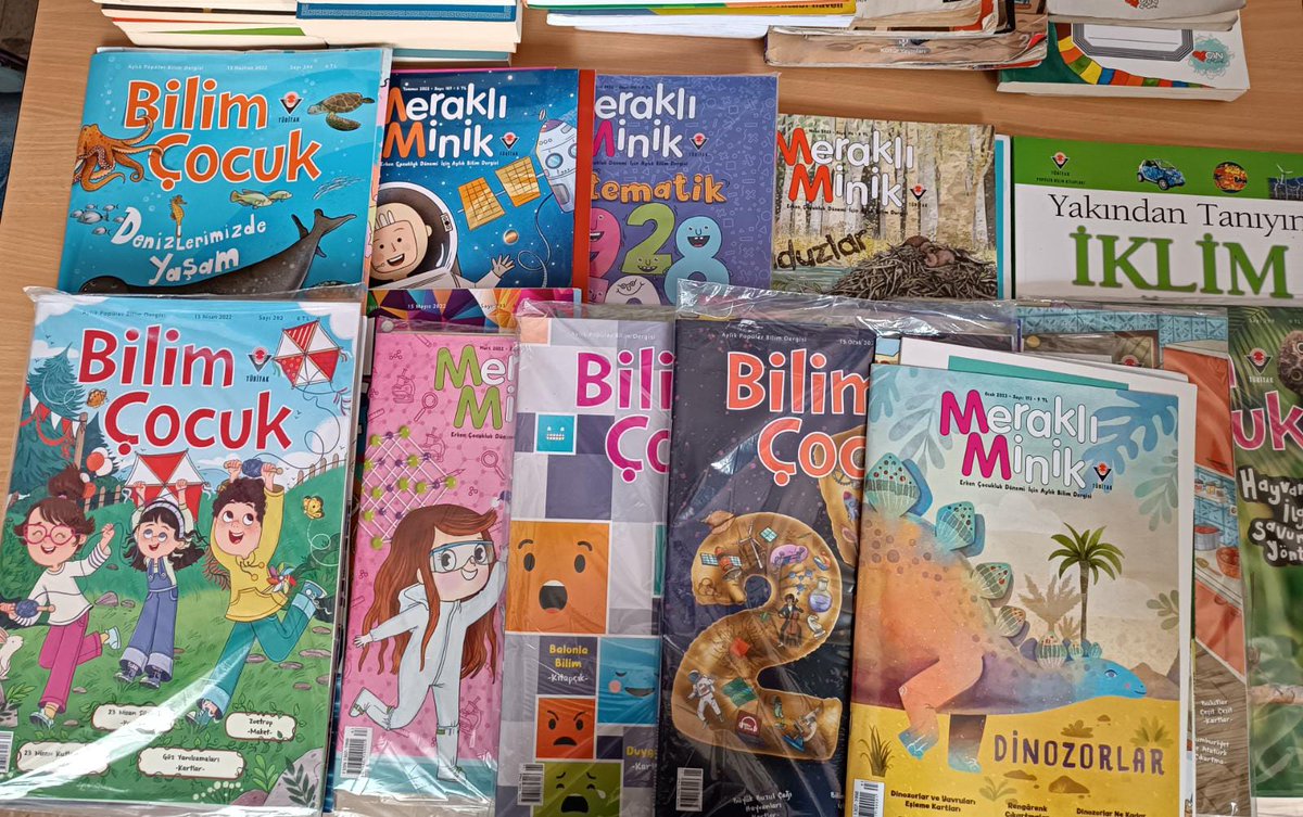 Kütüphanemizin bir rafı Bilim Teknik ve Meraklı Minik dergileri ile doldu. Dergilerimizin kütüphanemize ulaşmasını sağlayan herkese teşekkür ediyoruz. 
Kütüphanemizi geliştirmeye güzelleştirmeye devam edeceğiz.
<a href="/sanliurfammem63/">Şanlıurfa İl Milli Eğitim Müdürlüğü</a>
<a href="/NKapanoglu/">Nuri Kapanoglu</a>
<a href="/siverekmem/">Siverekmem</a>
#Küptepekütüphanesi