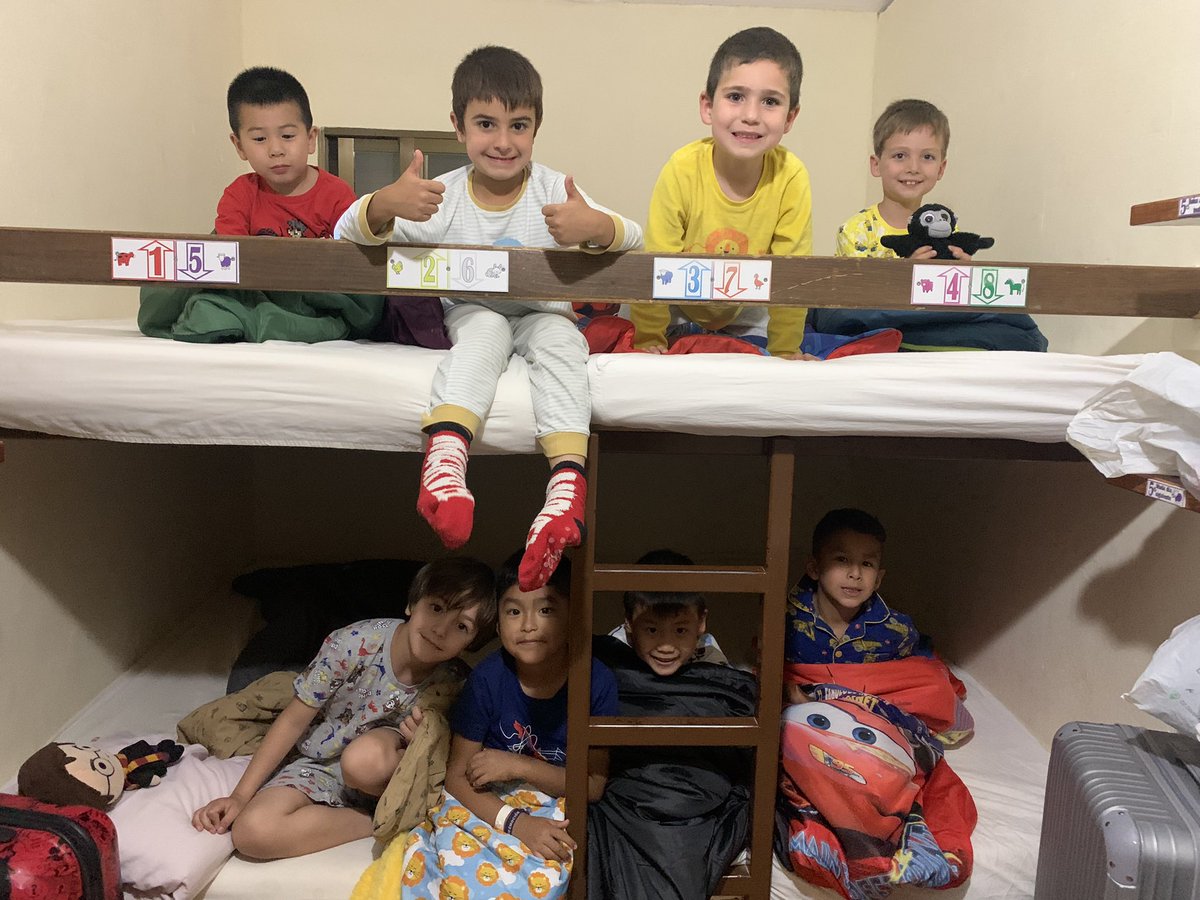 InfantilICM's tweet photo. ¡Así de felices nos fuimos a dormir después de un día de aventuras! 

Caímos rendiiiiidos 😴😴😴😴

P5 👩🏼‍🌾🧑🏽‍🌾 @colegioicm https://t.co/27j3RKUqwy
