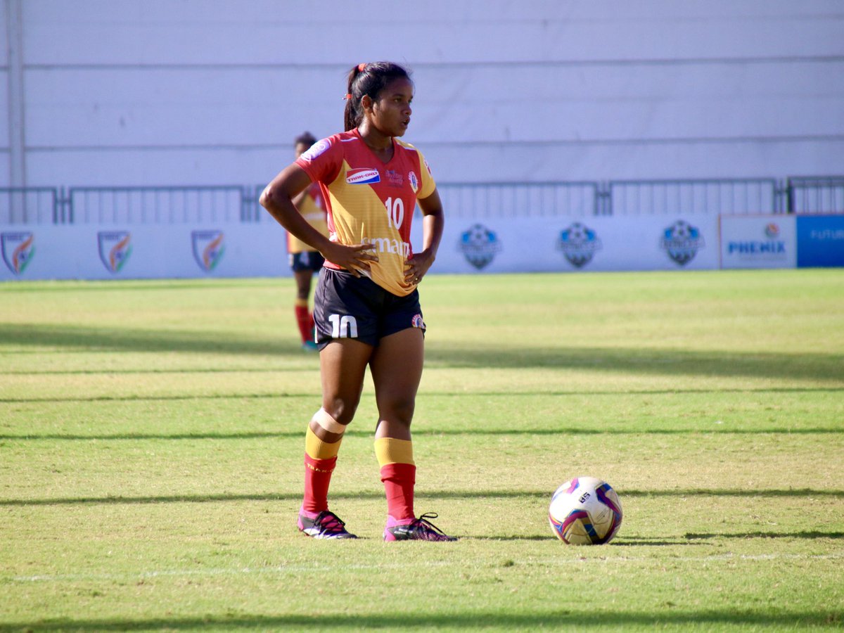 Our #MoshalGirl Mousumi Murmu has been prolific in front of the goal throughout the season, scoring 22 goals across all competitions for #EastBengalFC in the 2022/23 season so far.

#KanyashreeCup — 12 goals
#HeroIWL — 3 goals
#IFAWomensShield — 7 goals

Surely a future 🌟