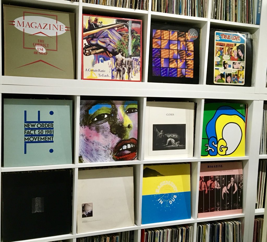 Birmingham_81's tweet photo. Remembering Martin Hannett on his birthday. Today's listening is this playlist of his productions for the likes of Buzzcocks, Joy Division, ACR, Magazine, ESG, New Order, Durutti Column, OMD, Only Ones, U2, Pauline Murray and many more
https://t.co/rIFEN4B6ar https://t.co/k8JBCdzBNt