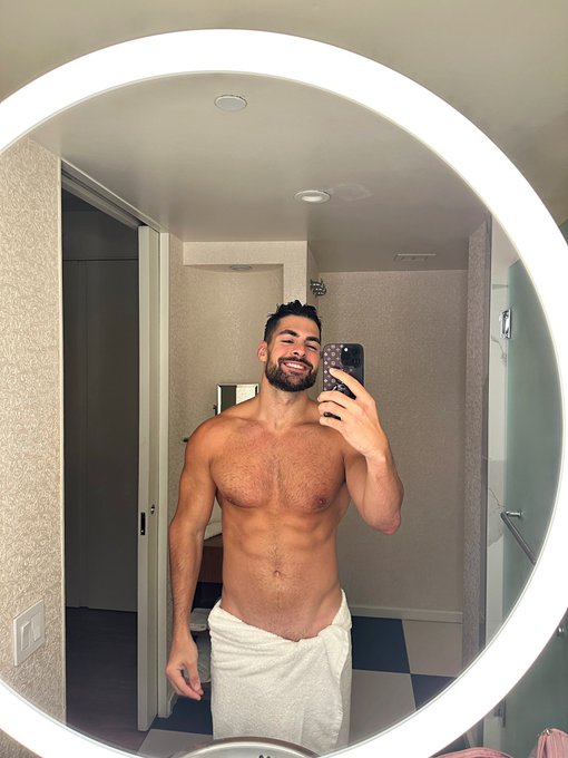 Smile baby❤️📸 RT if you smiled today❤️ https://t.co/FZOp8TToTR