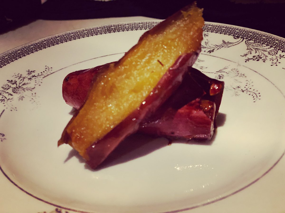 NWhitelabel's tweet photo. 極蜜熟成焼き芋
チェリー樽ウイスキーのお供に...。

#Bar #バー #ginza #銀座 #roppongi #六本木 #whisky #ウイスキー #brandy #ブランデー #cigar #cigar #会員制 https://t.co/xxFd9h2aNt