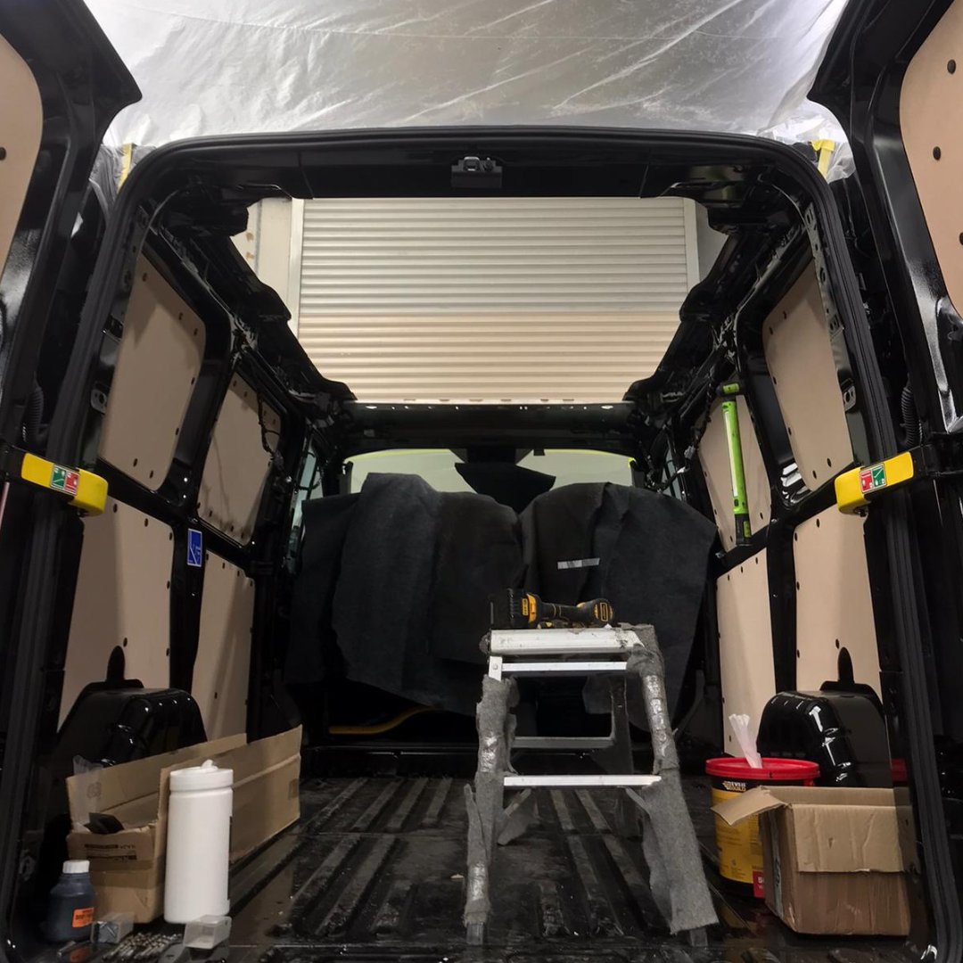 StealthByVanBus's tweet photo. Q: How long does it take you to install a #stealthroof?
A: A straight forward installation can be done in a couple of days; however, we normally ask that we have the van for a full working week, you can discuss this with the team using our contact us form or give us a call! https://t.co/dcf4XFP5xn