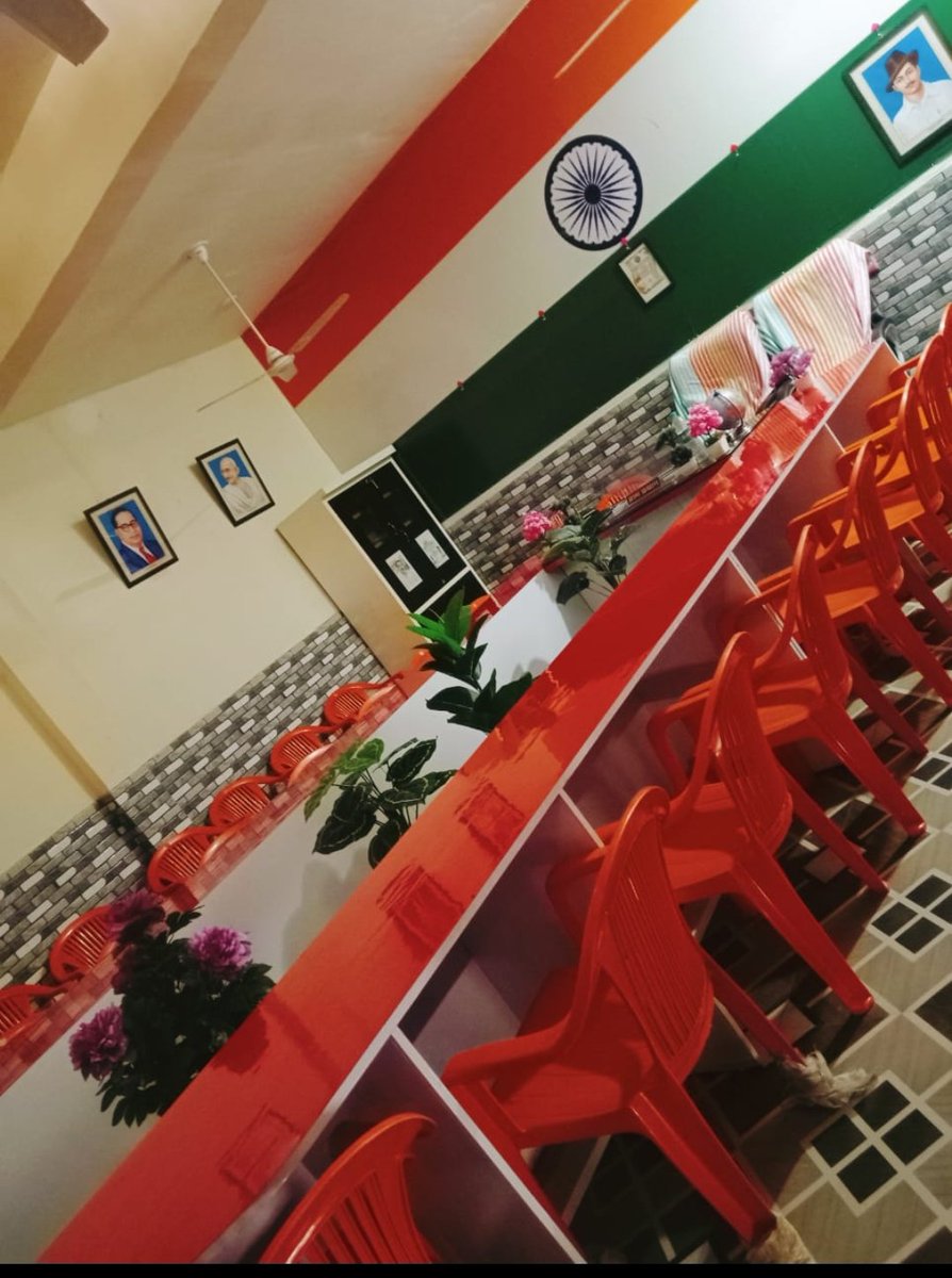 BDO_SIMBHAWALI's tweet photo. विकास खंड सिम्भावली जिला हापुड़ की आरिफ पुर ग्राम पंचायत में विकसित किया गया ग्राम पंचायत कार्यालय/ सचिवालय एवं डिजिटल लाइब्रेरी। @CDO_HAPUR @dpro_hapur @DmHapur @CMOfficeUP https://t.co/pjZHVl0k4R