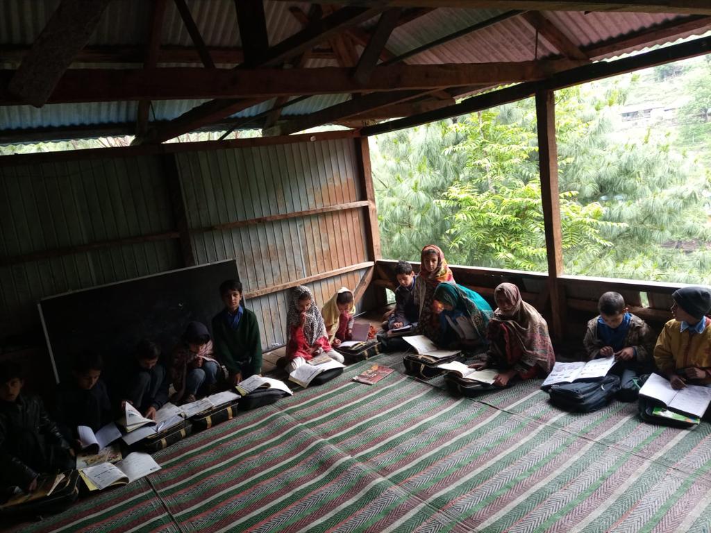 techieoor's tweet photo. It gives us so much pleasure to see our STAR School Champions across Pakistan attending school every day and getting educated. It shows their passion and dedication toward education.

#educationforall #girlseducation #STARSchools #pagepakistan https://t.co/GhlNw1Xq77