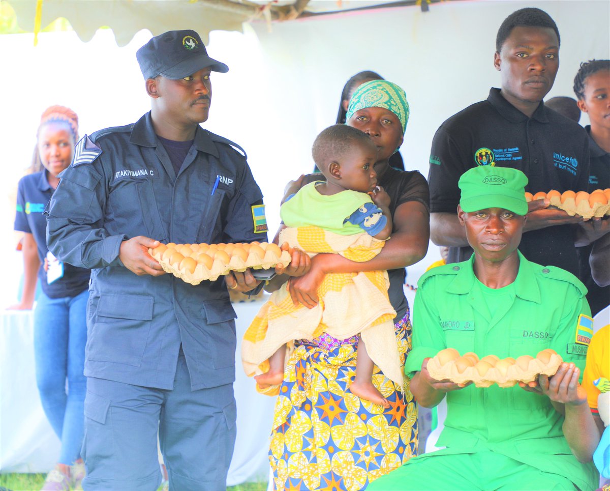 A fantastic turnout from the Remera Sector community🤩

Partners committed to supporting initiatives that deal with malnutrition in🇷🇼. Distribution of hundreds of eggs highlighted the role of #OneEggPerChild in reducing high levels of stunting.

Many thanks to all that joined👏🏾