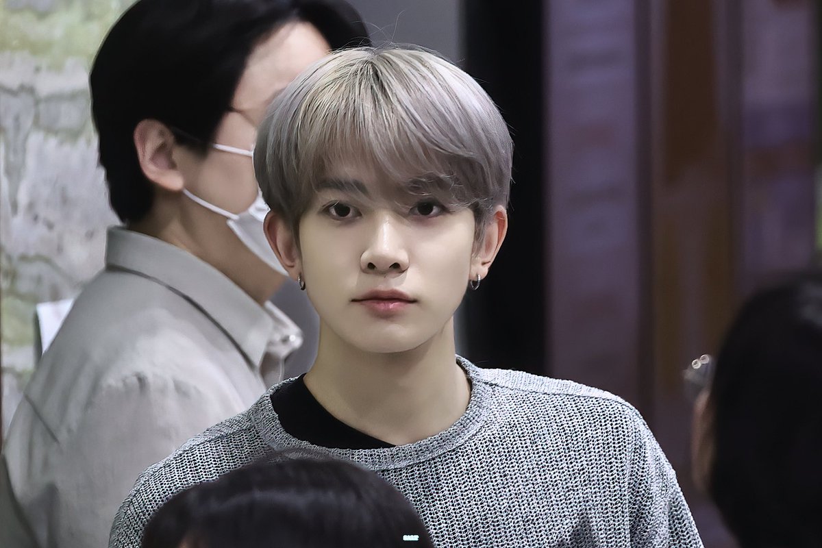 SaltCcsh's tweet photo. 230531 📻
#희승 #HEESEUNG   #엔하이픈 #ENHYPEN https://t.co/RWs6HPmcxV