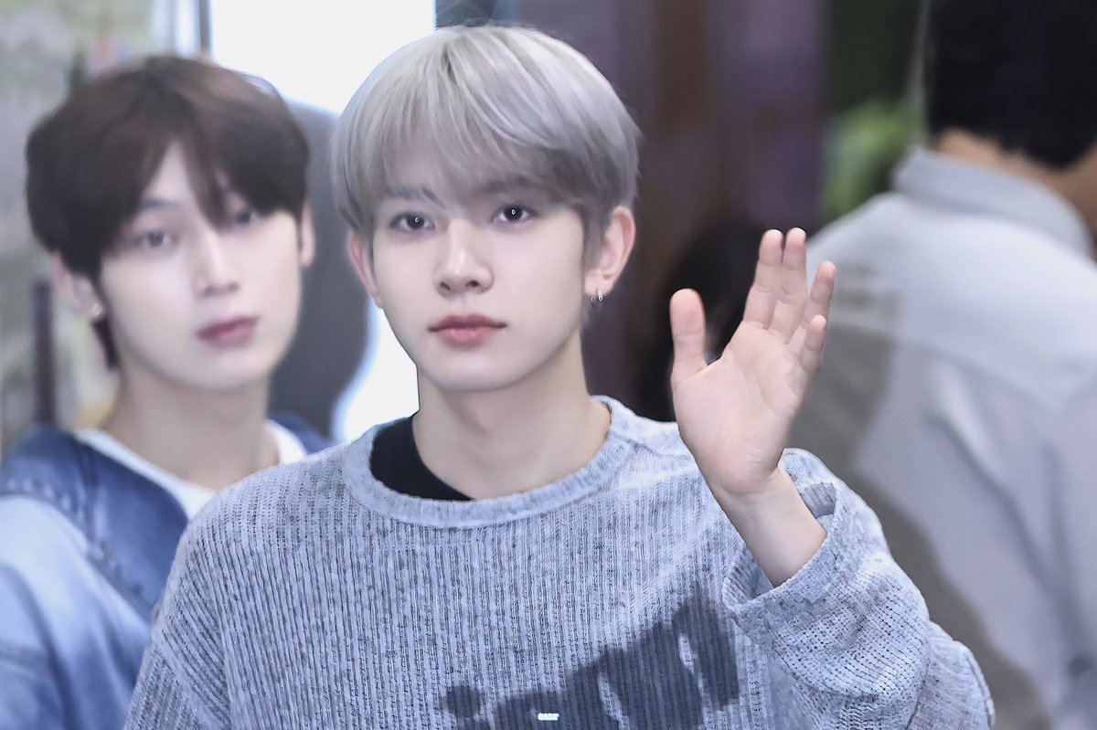 SaltCcsh's tweet photo. 230531 📻
#희승 #HEESEUNG   #엔하이픈 #ENHYPEN https://t.co/RWs6HPmcxV