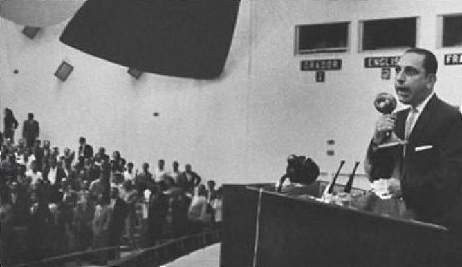 razimer's tweet photo. #ElEspirituUcevista FRANCISCO DE VENANZI, destacado médico, académico, escritor y científico venezolano del siglo XX, y rector de la #UCV entre 1959 y 1963.

Promotor del conocimiento, la cultura, el pluralismo político y del progreso universitario.

Ciudadanía y Alma Mater! https://t.co/jJoSLcHANY