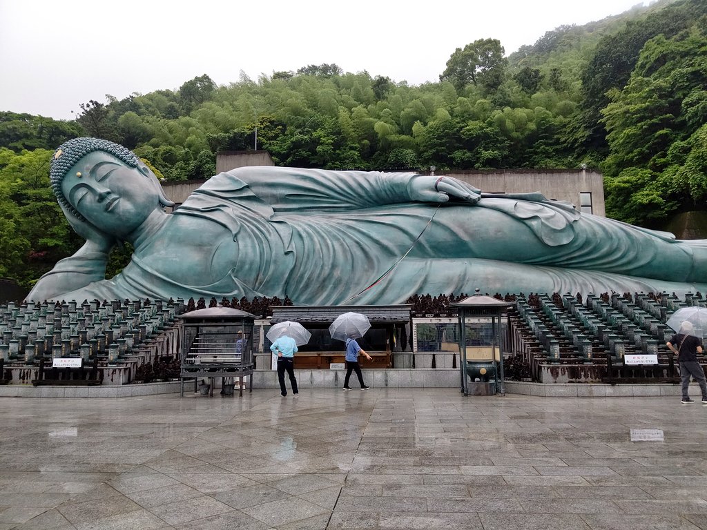 jcn6tt5's tweet photo. ■南蔵院
❬福岡市博多区❭
全長41mの釈迦涅槃像
(しゃかねはん像)は迫力滿点
こんなに大きいとは思わなかった。 https://t.co/Spcaz9NCfg